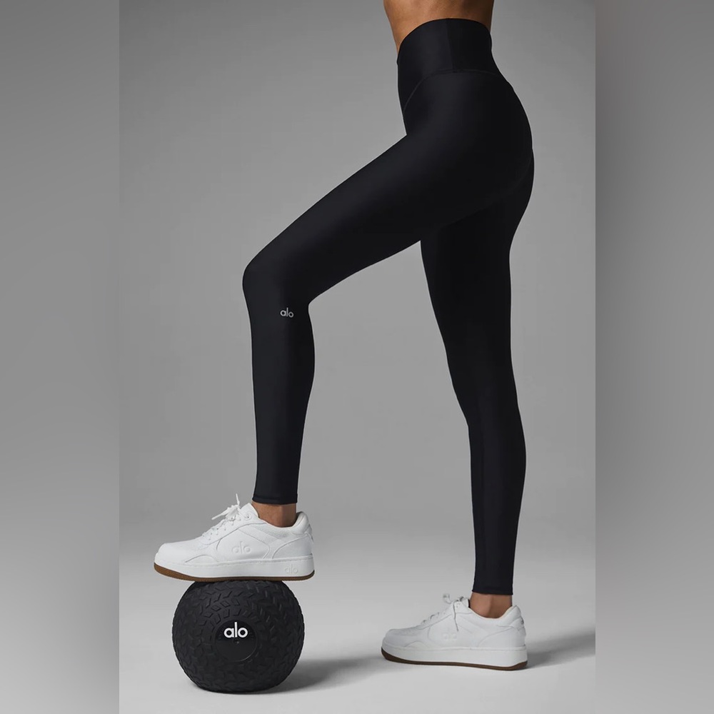 Alo Yoga 7/8 high waist airlift legging in black